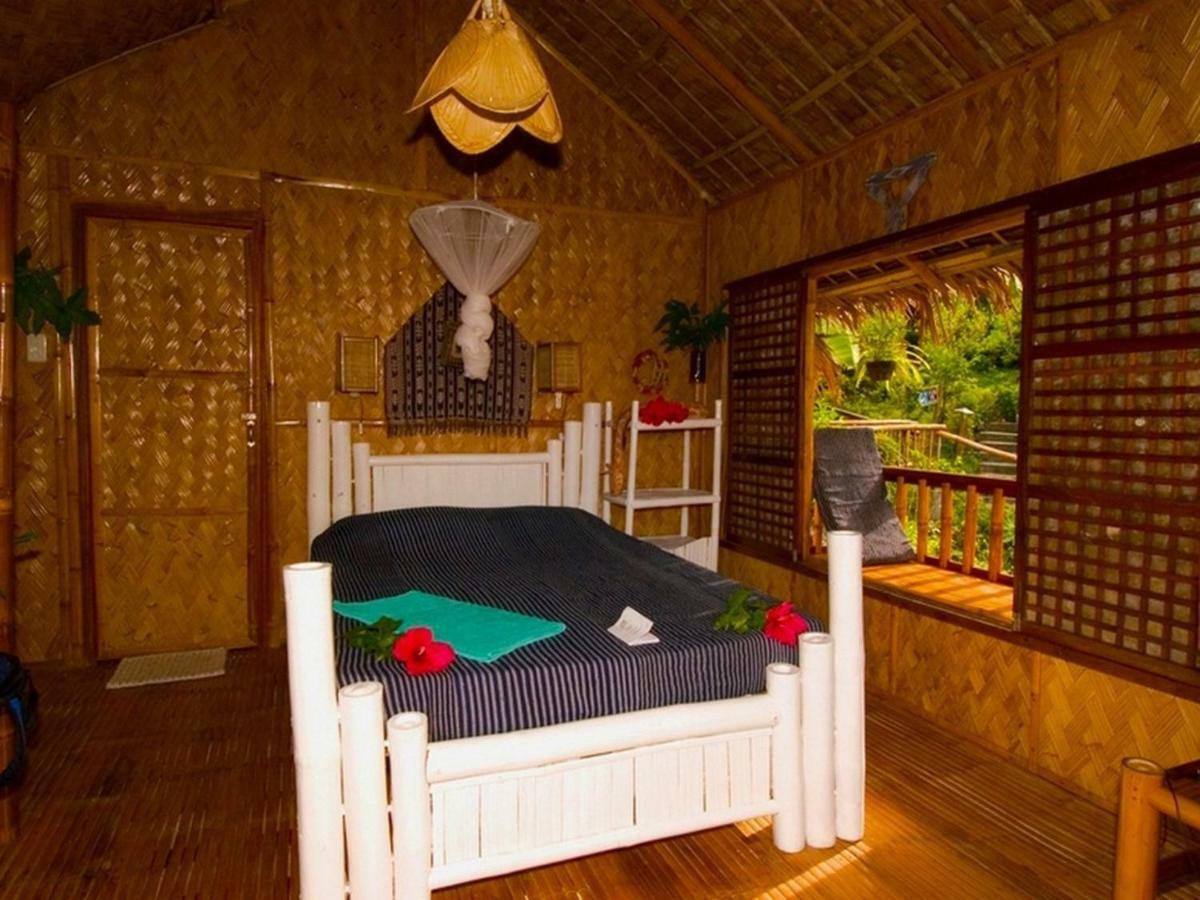 Coco Beach Island Resort Puerto Galera Exterior photo